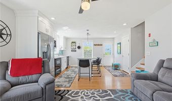 9 Doran Ave, Bristol, RI 02809