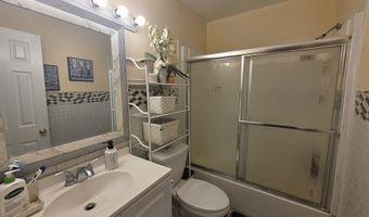 720 S New Rd 5H, Absecon, NJ 08201