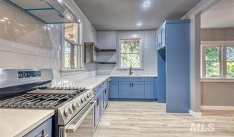 1015 E Logan St, Caldwell, ID 83605