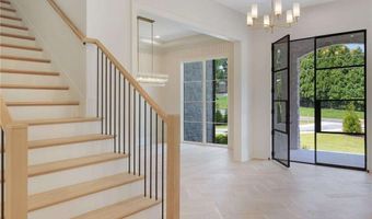 290 Christopher Robin Rd, Alpharetta, GA 30005
