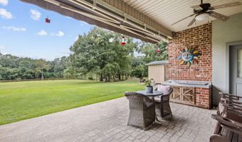 110 River Wood Pl, Abbeville, LA 70510