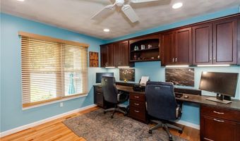 20 Birch View Ct, Cranston, RI 02921