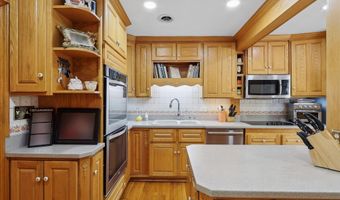 1304 BRYAN POINT Rd, Accokeek, MD 20607