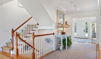 169 Wellington Ave, Newport, RI 02840
