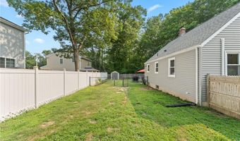103 Everglade Ave, Warwick, RI 02886