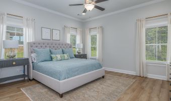 820 Bridge St, Auburn, AL 36830