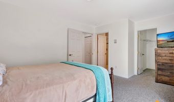 1720 Elcadore Dr #B, Anchorage, AK 99507