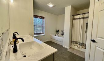 107 Grandview Dr, Berlin, NH 03570