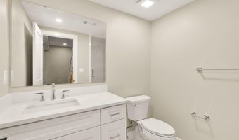 10700 ALLOWAY Dr, Potomac, MD 20854