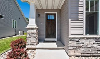4996 BOXWOOD Ln, Appleton, WI 54913