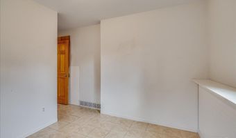 4104 ROGERS Ave, Cheyenne, WY 82009