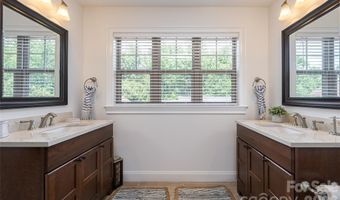 17 Asher Ln, Arden, NC 28704