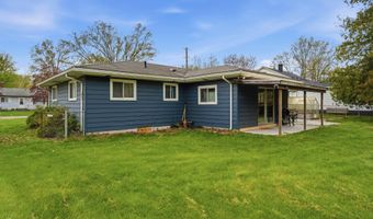 1032 Summer St, Algonac, MI 48001