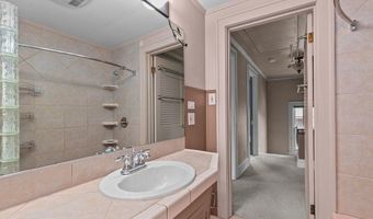 518 E SUMMER St, Appleton, WI 54911