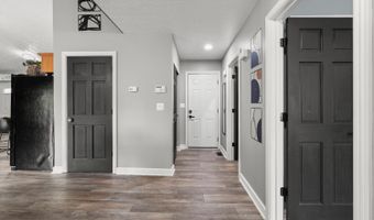 110 Farrar Dr, Aurora, IN 47001