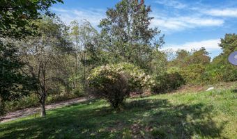 9806 Salem Rd, Athens, OH 45701