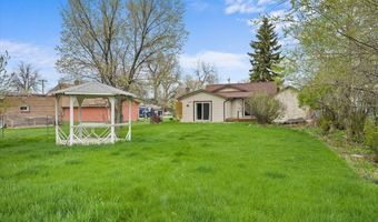 1112 Elkhorn St, Belle Fourche, SD 57717
