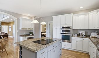 48 Vaughn Hill Rd, Bolton, MA 01740