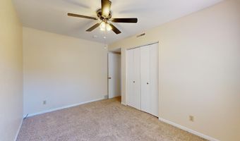 721 Meadow Pl, Ames, IA 50010