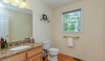 17 Keneson St, Billerica, MA 01821