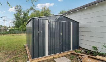 333 E Kelly Ave, Augusta, KS 67010