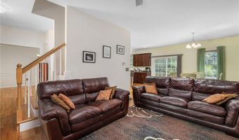 78 Ginger Trl, Coventry, RI 02816