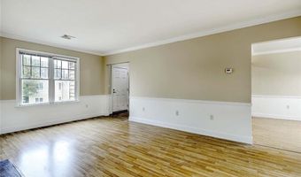 70 Turner St, Warwick, RI 02886