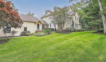 10 Owl Tree Ln, East Greenwich, RI 02818
