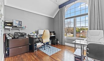 123 Columbus Blvd, Amityville, NY 11701