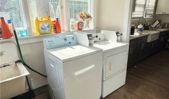 1188 W 28th, Los Angeles, CA 90007