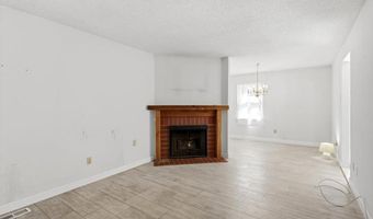 2344 Hidden Meadow Ln, Ballwin, MO 63021