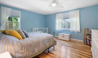 7 Woodlawn Rd, Raymond, NH 03077