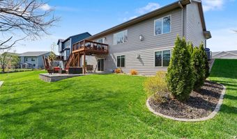 1009 Baileys Grove Dr, Adel, IA 50003