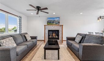 809 24th Ave NW, Austin, MN 55912