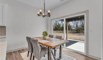 314 Rockers Dr, Baldwin City, KS 66006