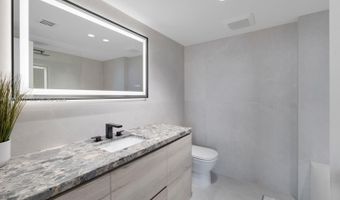 9111 E Bay Harbor Dr PH-D, Bay Harbor Islands, FL 33154