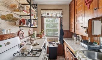 612 Rathbun St, Blackstone, MA 01504