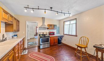 204 S Main St, Ashley, OH 43003