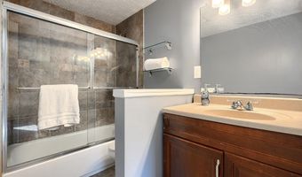 11223 WESTPORT Dr, Bowie, MD 20720