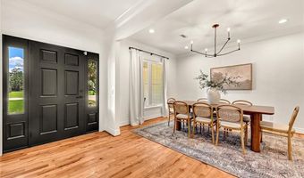 103 NE 7th St, Bentonville, AR 72712