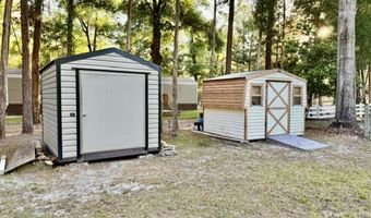 3520 NW 67th Ter, Bell, FL 32619
