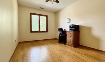 409 SE Delaware Ave 211, Ankeny, IA 50021