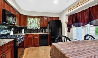 45 Winchester Ct, Aberdeen, NJ 07747