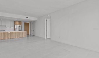 1020 SUNSET POINT Rd 611, Clearwater, FL 33755