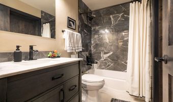 160 Nottingham Rd A, Avon, CO 81620