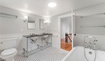 201 Plainfield Pike, Foster, RI 02825