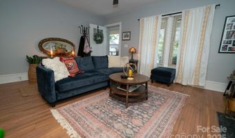 1712 Umstead St, Charlotte, NC 28205