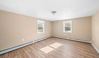 111 Hopkins Hollow Rd, Coventry, RI 02827