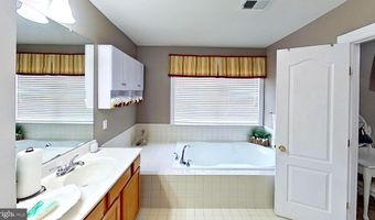 601 ACCOTON Dr, Accokeek, MD 20607