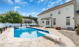 29 Tupelo Rd, Bayville, NJ 08721